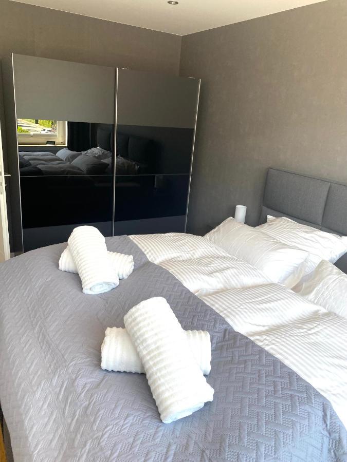 Ferienwohnung 3-Zimmer, 70 Qm 3 Minuten Zum Strand Und Zentrum Whg Timme 3 تيميندورفير ستراند المظهر الخارجي الصورة