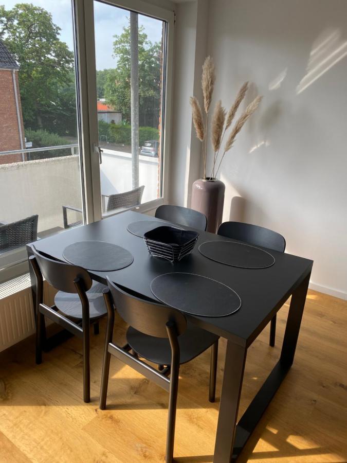 Ferienwohnung 3-Zimmer, 70 Qm 3 Minuten Zum Strand Und Zentrum Whg Timme 3 تيميندورفير ستراند المظهر الخارجي الصورة